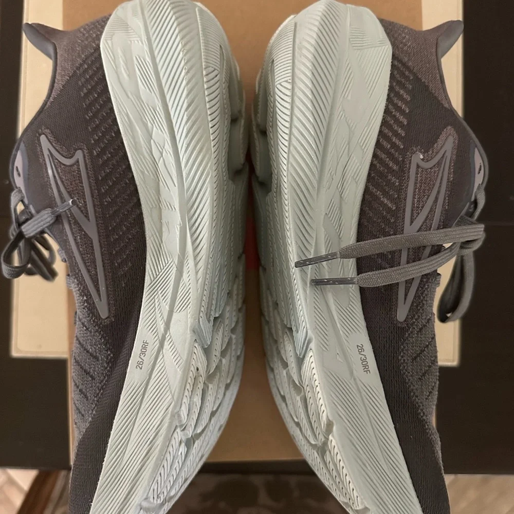 Altra Gray Experience Flow-8.5 - Picture 6 of 13
